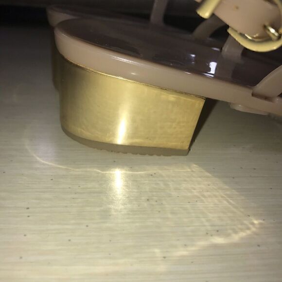 Enzo Angiolini Aiza Embellished Bow Thong Sandal 9 - Picture 10 of 14